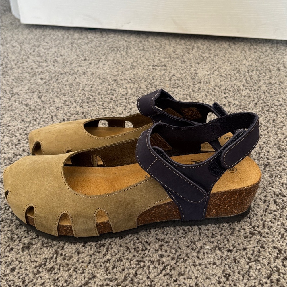 NWT Plakton Closed Toe Sandal - Amy Olive/Blue (Size Women’s US 9/EU 40) - Picture 4 of 9